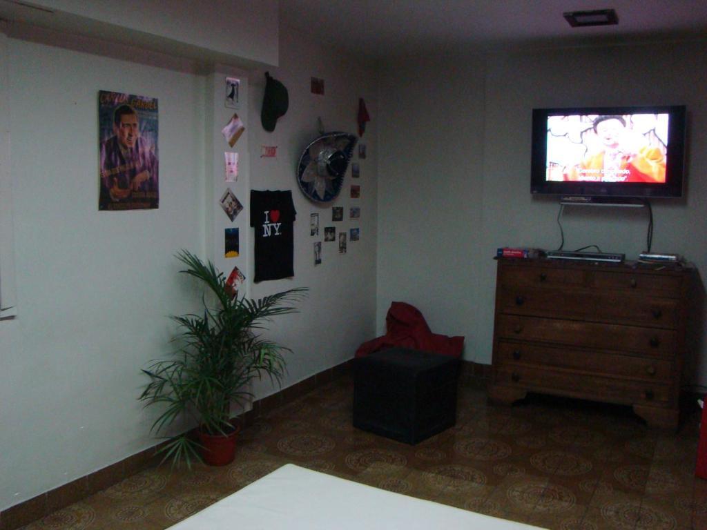 Petit Recoleta Hostel Buenos Aires Extérieur photo