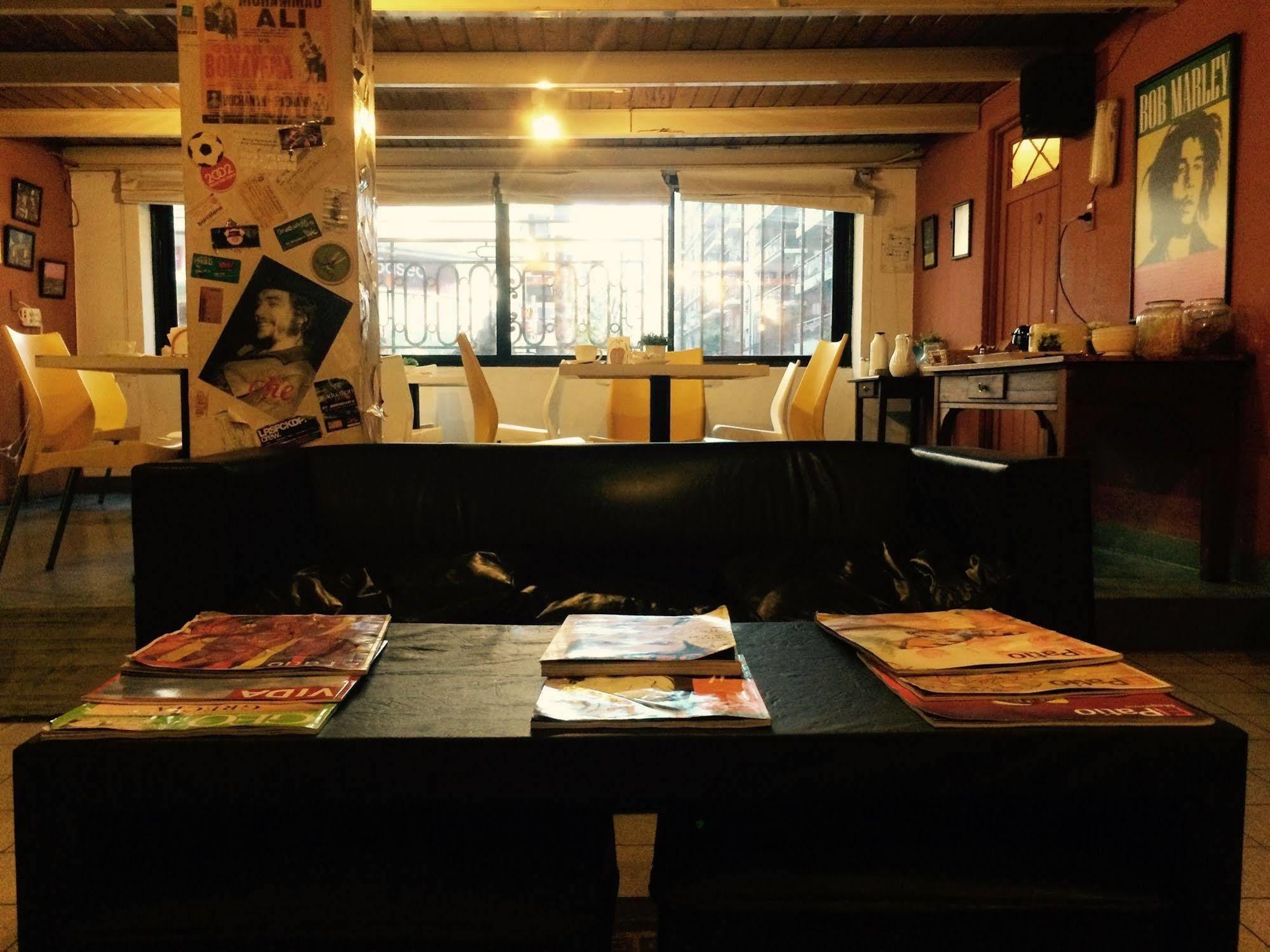Petit Recoleta Hostel Buenos Aires Extérieur photo