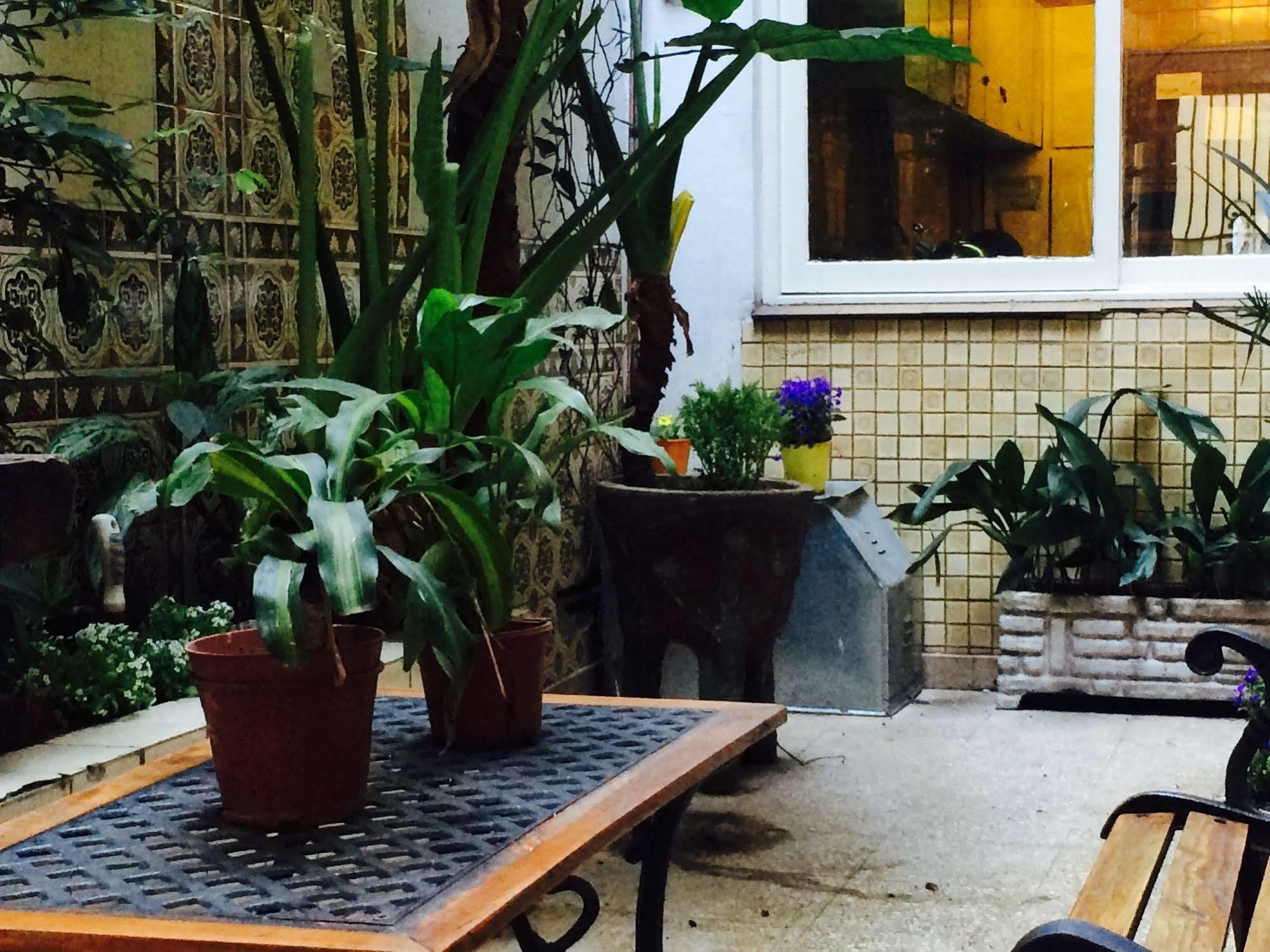 Petit Recoleta Hostel Buenos Aires Extérieur photo